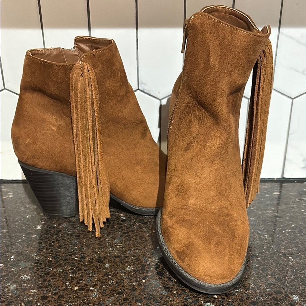 Mossimo Women's Fringe Ankle Boots Booties Side Zipper Brown Size 6